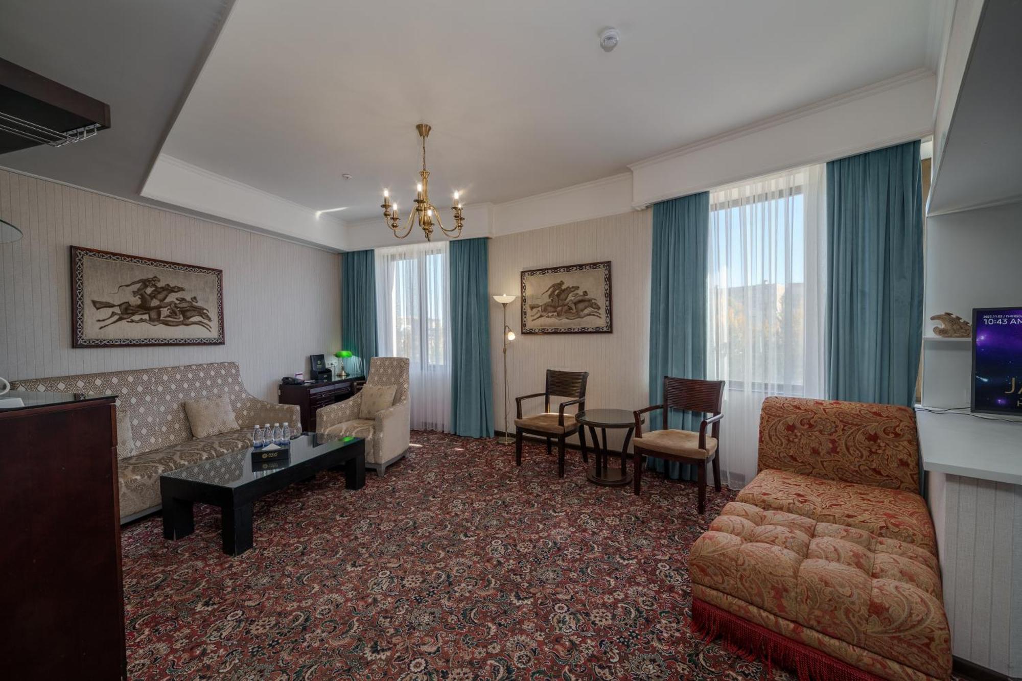 Jannat Regency Hotell Bisjkek Rom bilde