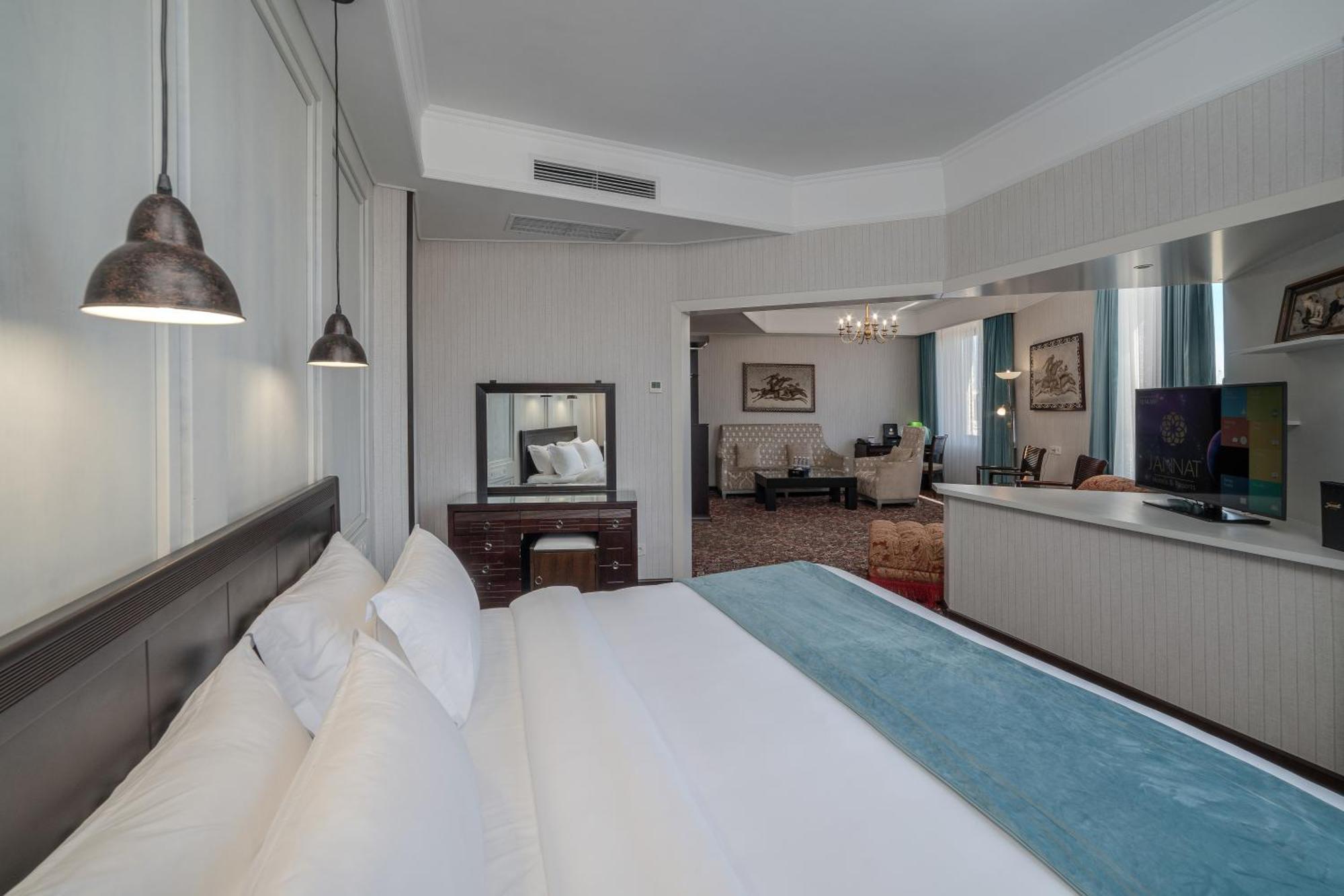 Jannat Regency Hotell Bisjkek Rom bilde