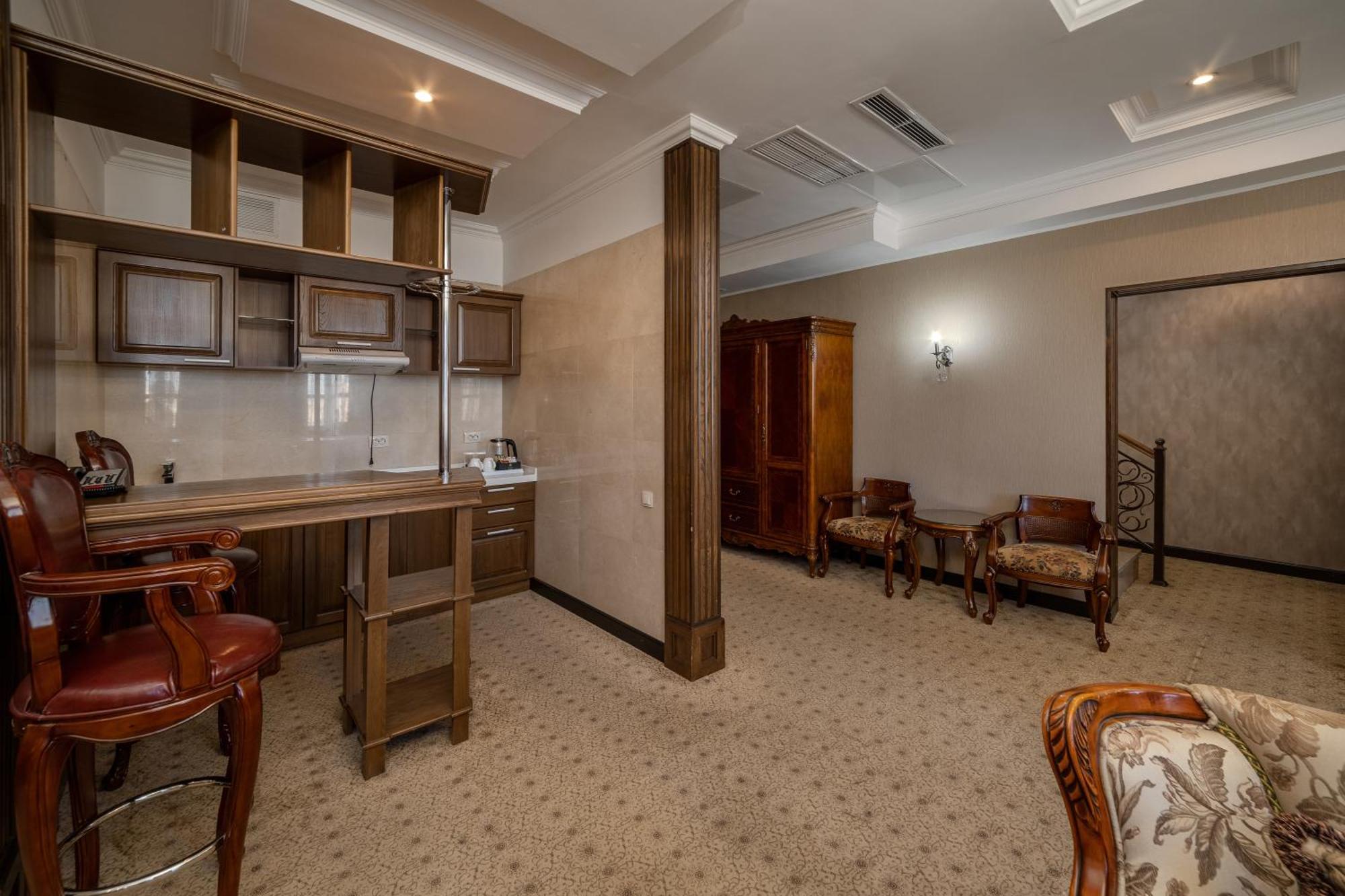 Jannat Regency Hotell Bisjkek Rom bilde